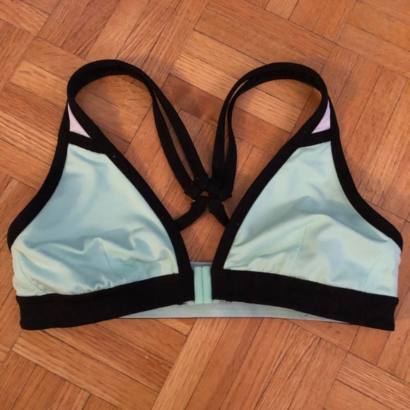 lululemon athletica Tops - Lululemon workout bra top
